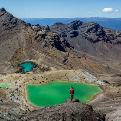 Tongariro National Park byder på øde vulkanske landskaber. Er tiden til det, er det et oplagt sted at tage på vandring.