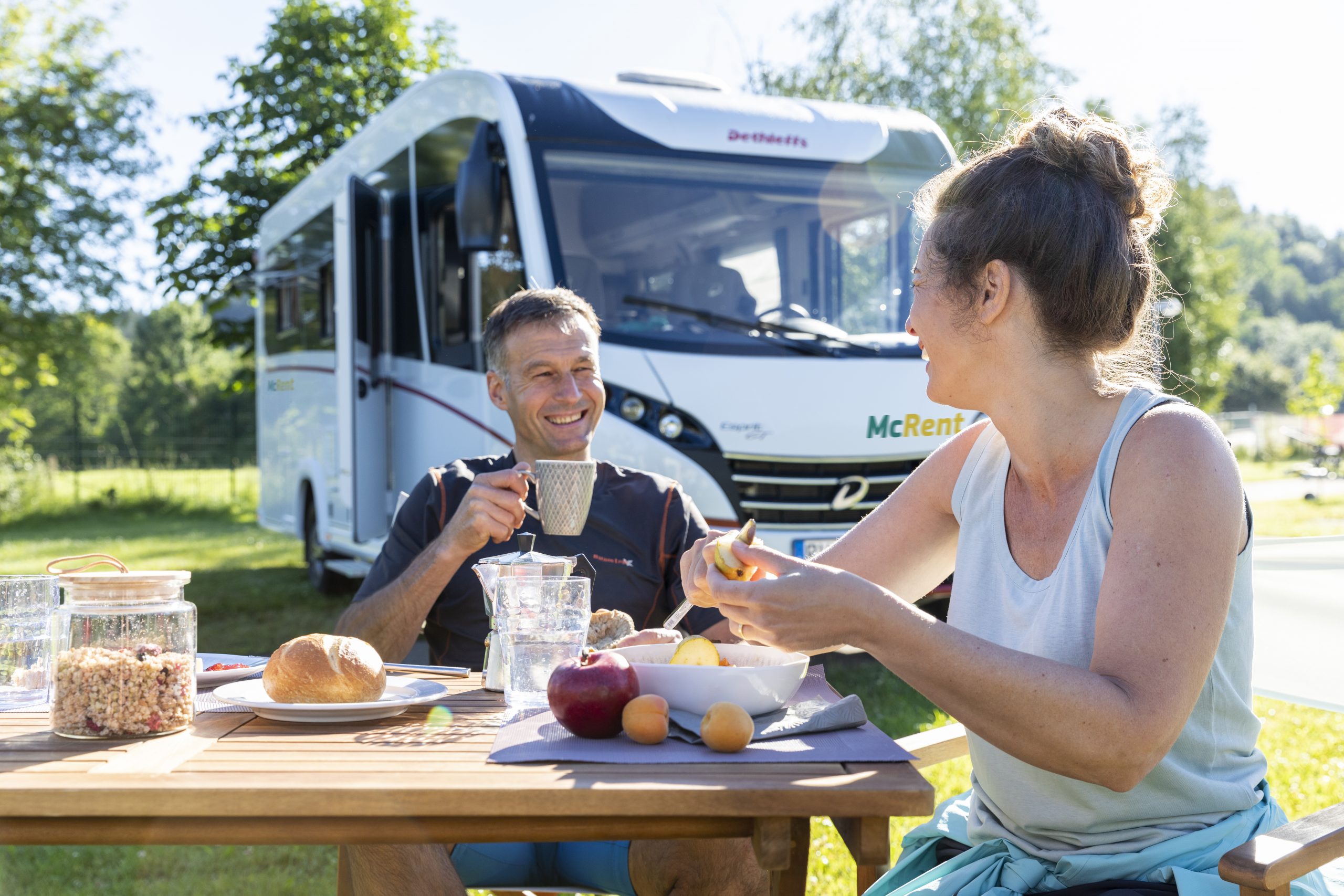 Helintegrerede autocampere af bus-typen