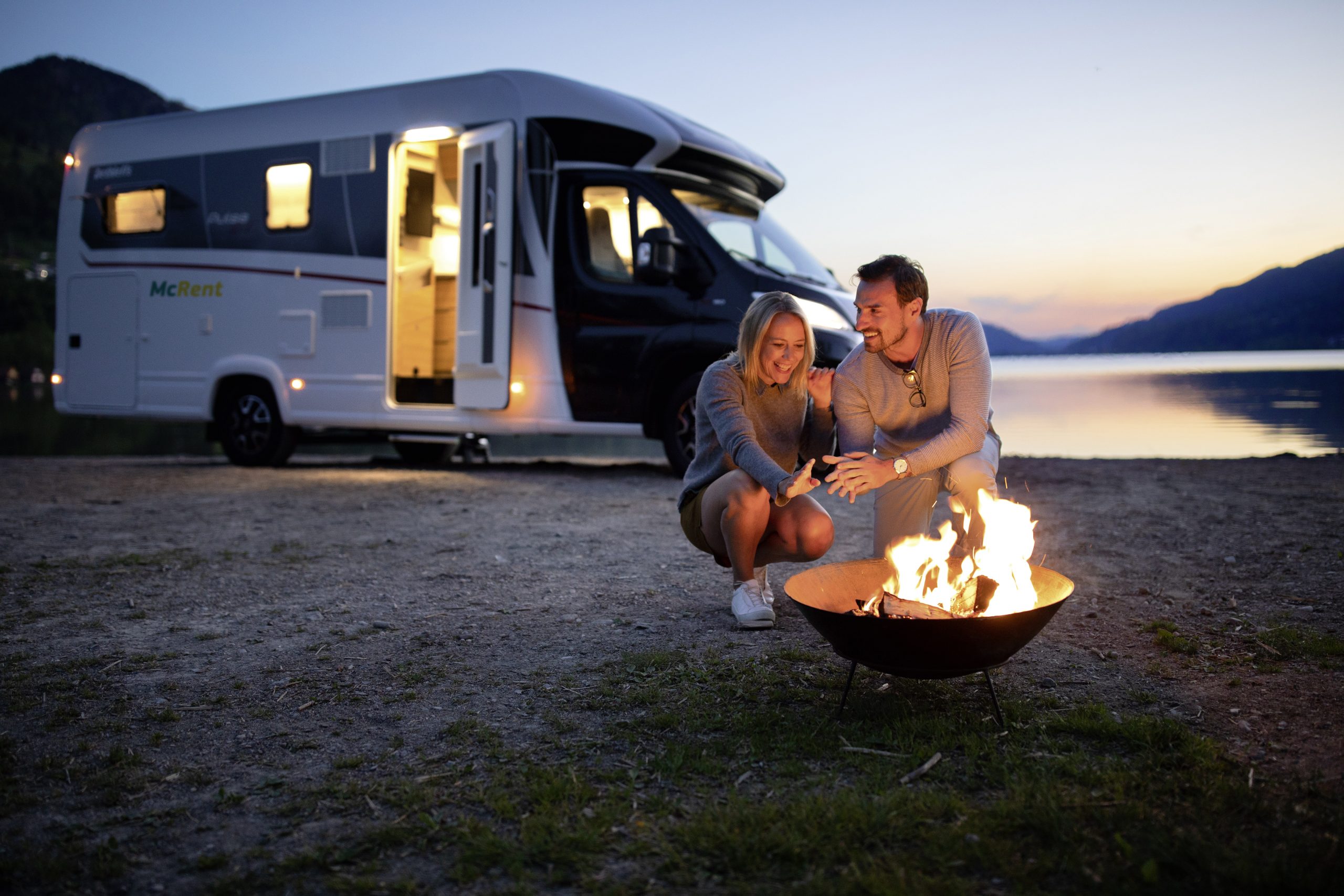 Semiintegreret autocamper