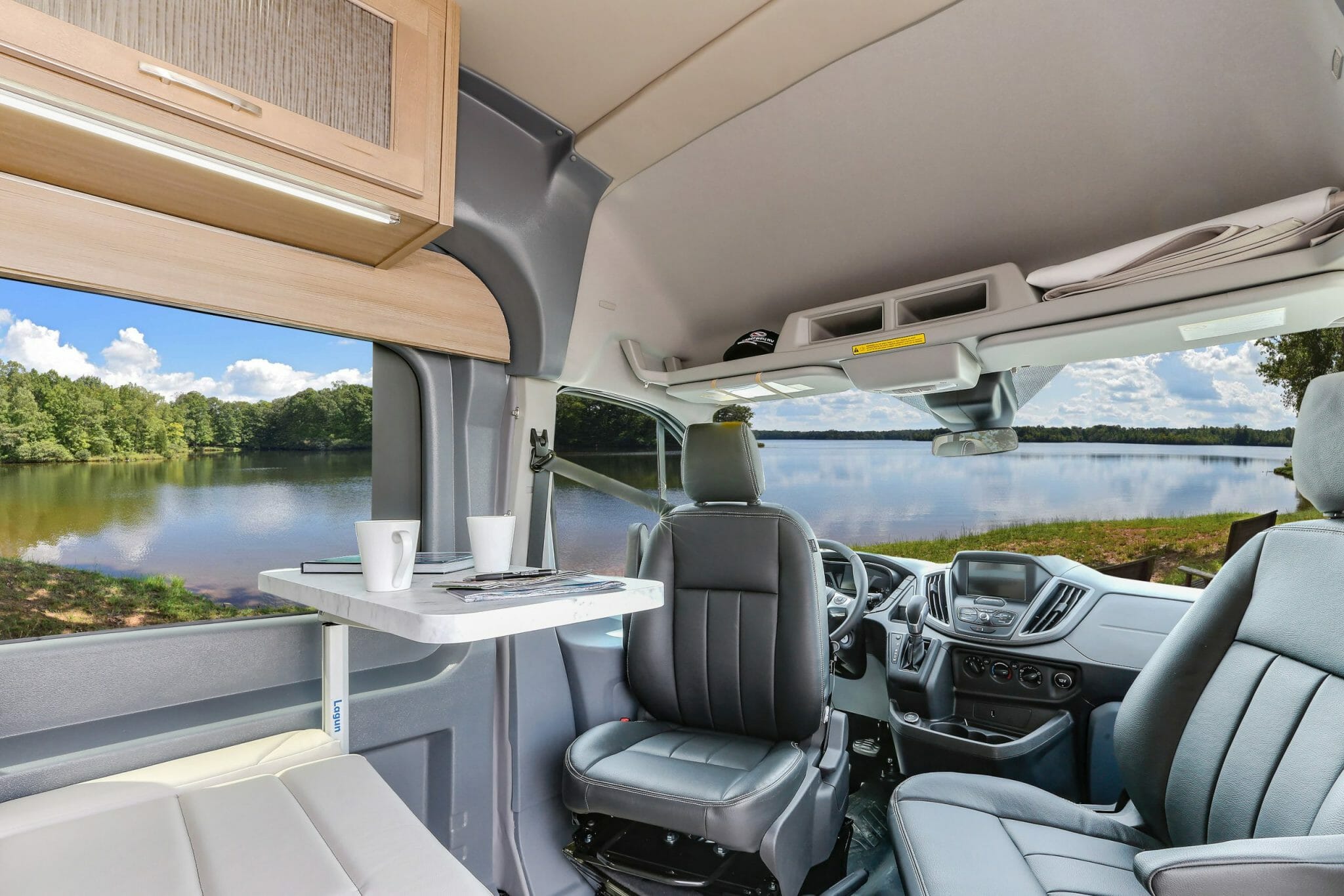 Fraserway Van Conversion spiseplads