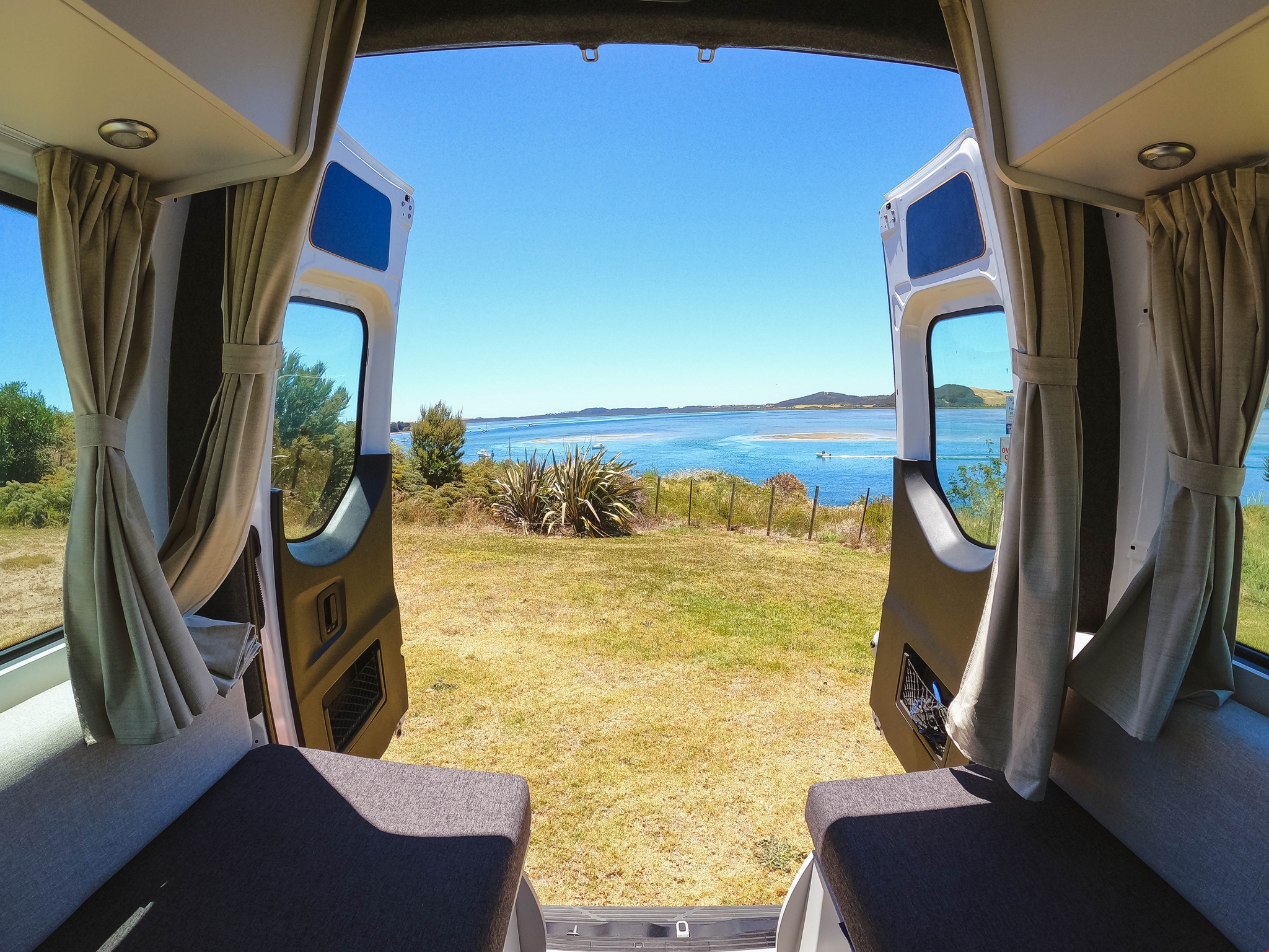 Apollo Euro Deluxe New Zealand 4