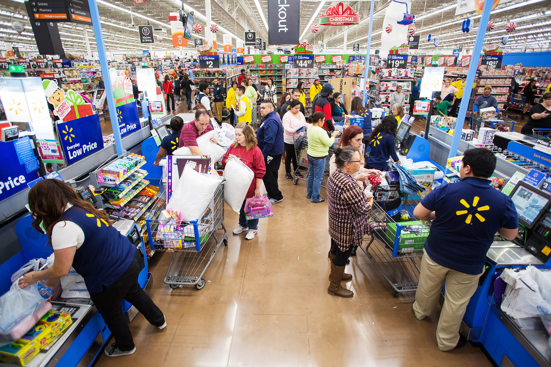 Walmart ligger dejligt tæt på Cruise Americas station i an Francisco.